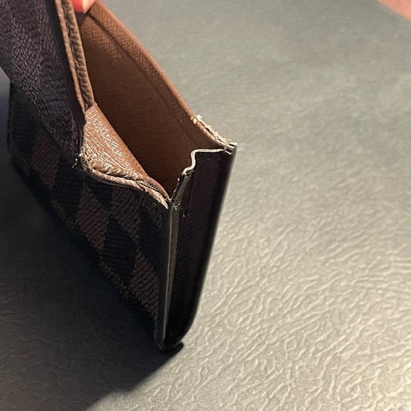 Authentic LOUIS VUITTON Card Wallet Damier Ebene - Picture 11 of 14